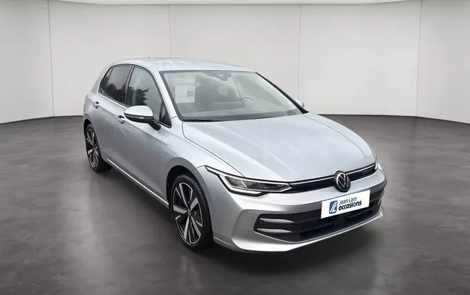 VOLKSWAGEN GOLF 1.5 TSI EVO2 116 BVM6 VW Edition extérieur trois quart avant droit 2132472