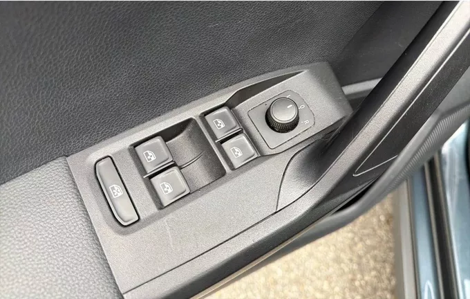 SEAT ARONA 1.0 TSI 95 ch Start/Stop BVM5 Style photo 17 213248