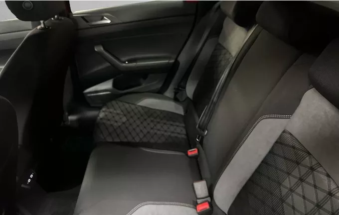 VOLKSWAGEN POLO 1.0 TSI 95 S&S BVM5 R-Line Edition extérieur arrière 2128221