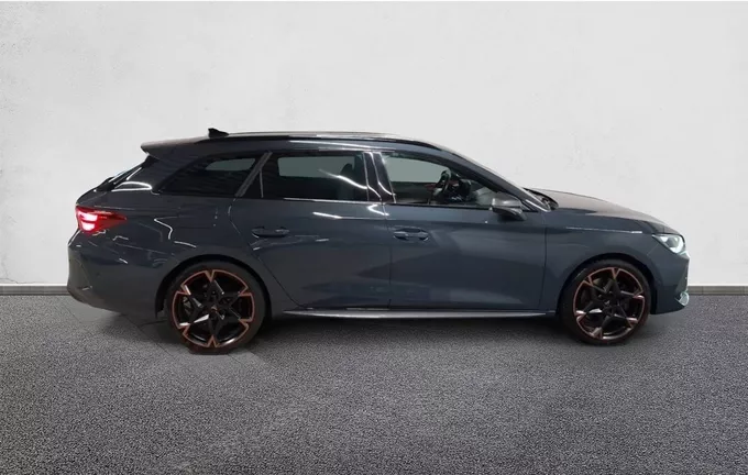 CUPRA LEON Sportstourer eHybrid 272 ch DSG6 VZ extérieur côté droit 2131493