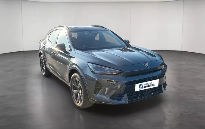 CUPRA FORMENTOR 1.5 eTSI Hybrid 150 ch DSG7 V extérieur trois quart avant droit 2131967