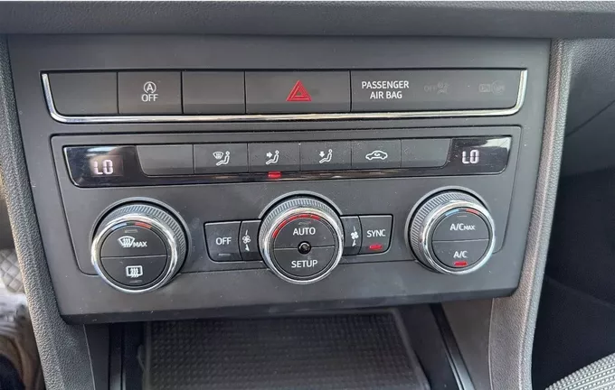 SEAT LEON 1.6 TDI 115 Start/Stop BVM5 Style photo 17 213360