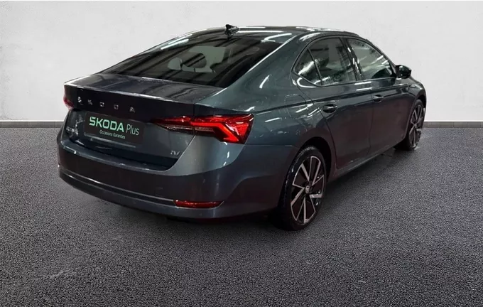 SKODA OCTAVIA 1.4 TSI PHEV iV 204 ch DSG6e Ambition extérieur avant 2123410