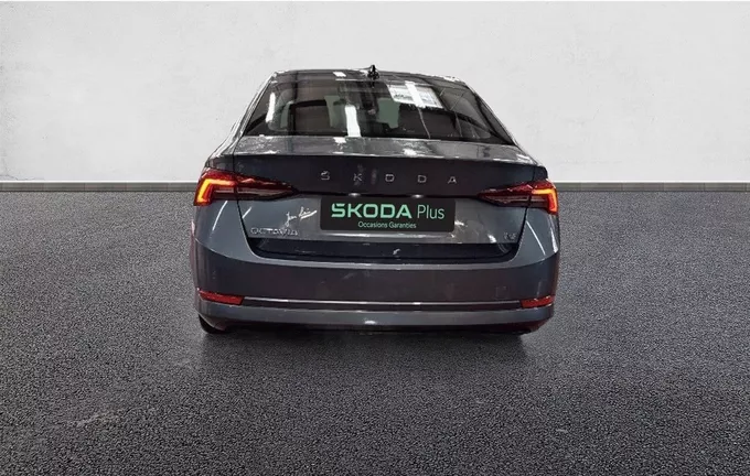 SKODA OCTAVIA 1.4 TSI PHEV iV 204 ch DSG6e Ambition extérieur côté gauche 2123410