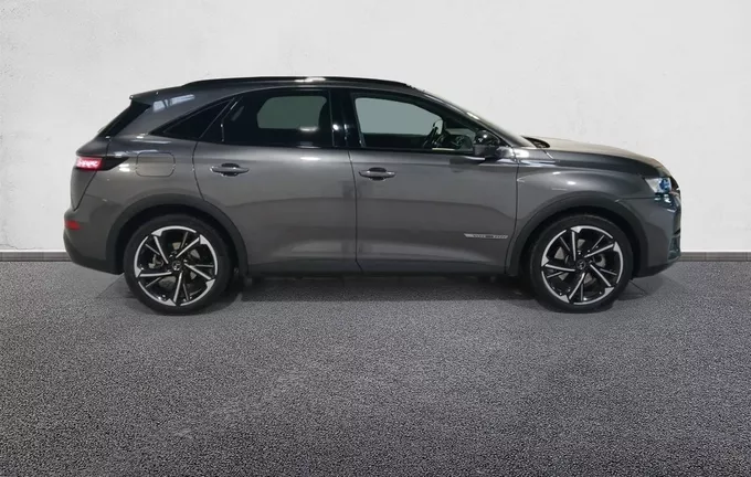 DS DS7 CROSSBACK Hybride E-Tense 300 EAT8 4x4 Louvre extérieur trois quart arrière droit 944908