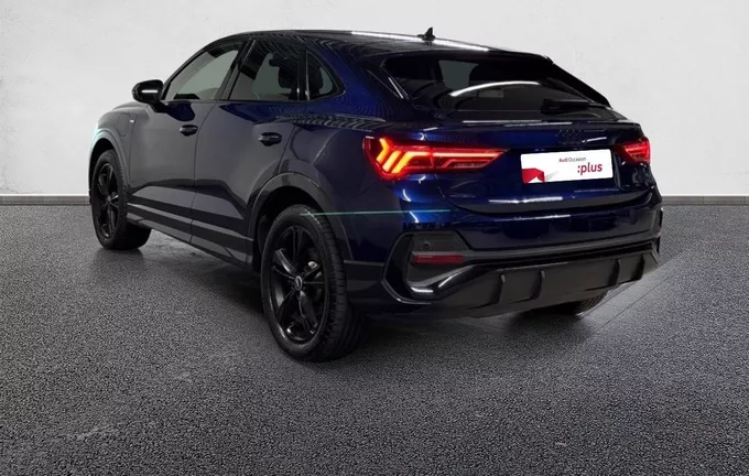 AUDI Q3 Sportback 45 TFSIe 245 ch S tronic 6 extérieur trois quart arrière gauche 2129069