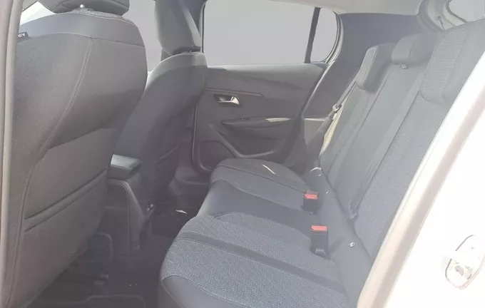 PEUGEOT 208 PureTech 100 S&S BVM6 Allure photo 17 2131055