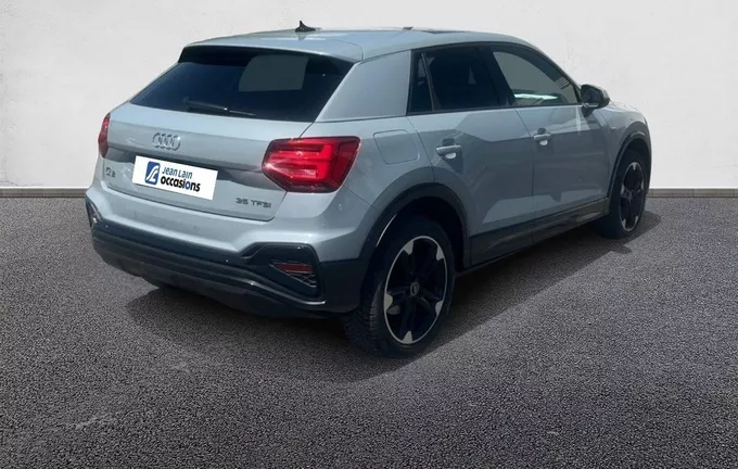 AUDI Q2 35 TFSI 150 S tronic 7 S line Plus extérieur trois quart arrière droit 560611