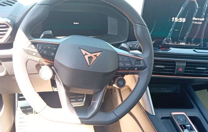 CUPRA FORMENTOR 1.5 eTSI Hybrid 150 ch DSG7 V photo 12 0686