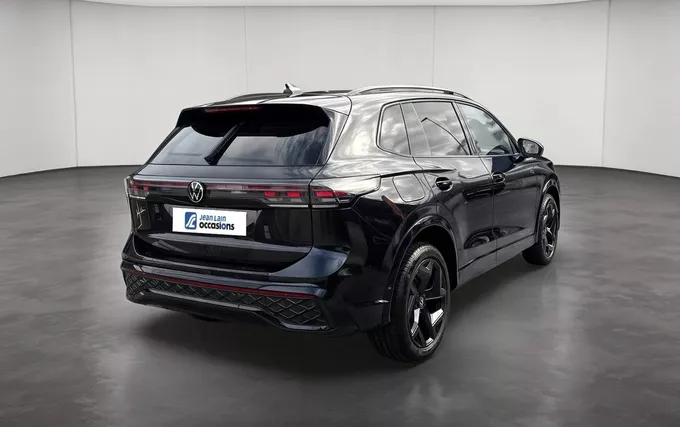 VOLKSWAGEN TIGUAN 2.0 TDI 193ch DSG7 4Motion R-Line Exclusive extérieur trois quart arrière droit 2131953