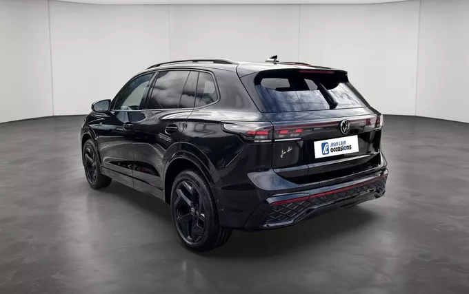 VOLKSWAGEN TIGUAN 2.0 TDI 193ch DSG7 4Motion R-Line Exclusive extérieur trois quart arrière gauche 2131953