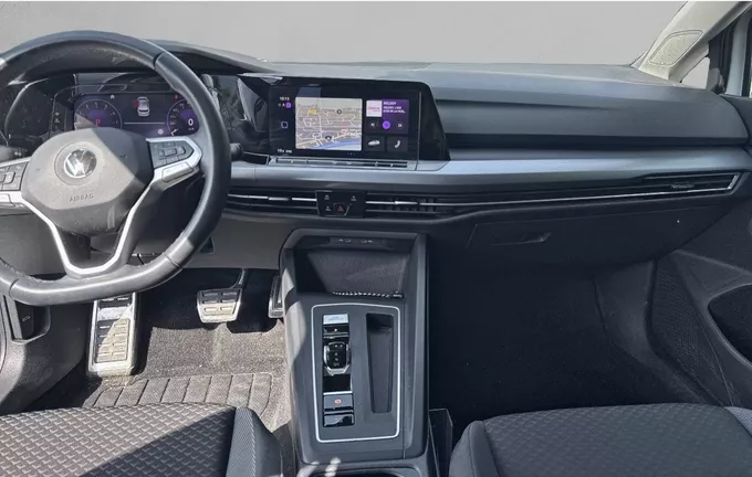 VOLKSWAGEN GOLF 1.5 eTSI OPF 130 DSG7 Active extérieur trois quart avant droit 2129508