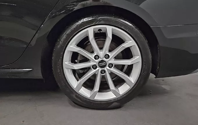 AUDI A4 Avant 35 TDI 163 S tronic 7 S line photo 9 2126341