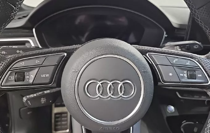 AUDI A4 Avant 35 TDI 163 S tronic 7 S line photo 12 2126341