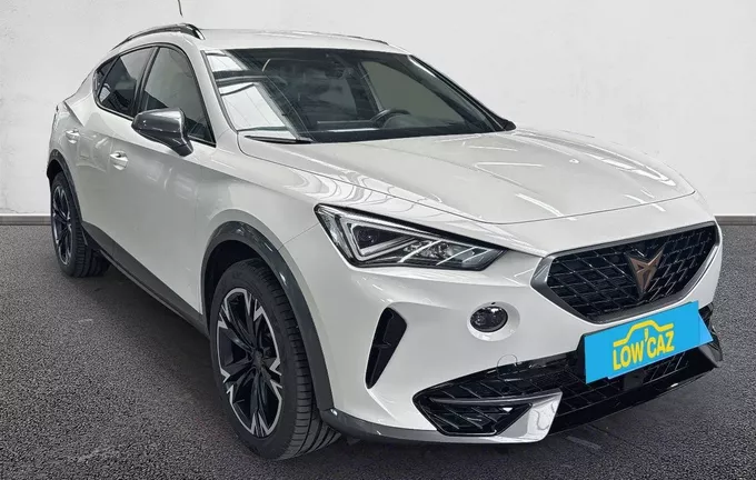 CUPRA FORMENTOR 1.4 e-HYBRID 204 ch DSG6 V extérieur trois quart avant droit 213523