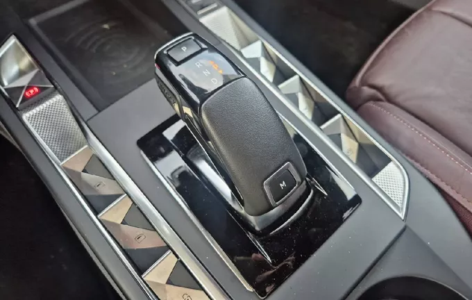 DS DS3 Crossback PureTech 155 EAT8 La Première photo 13 2109146