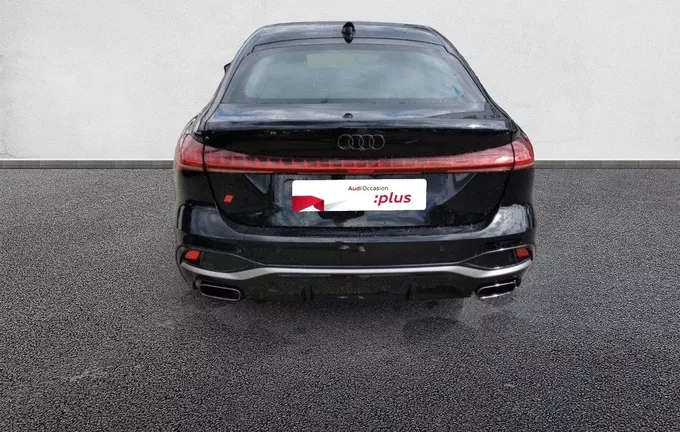 AUDI A5 TFSI 204 ch S tronic 7 Quattro S line extérieur arrière 9550