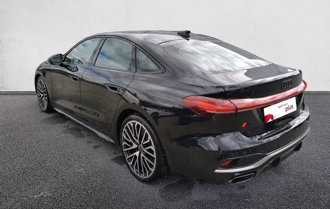 AUDI A5 TFSI 204 ch S tronic 7 Quattro S line extérieur trois quart arrière gauche 9550