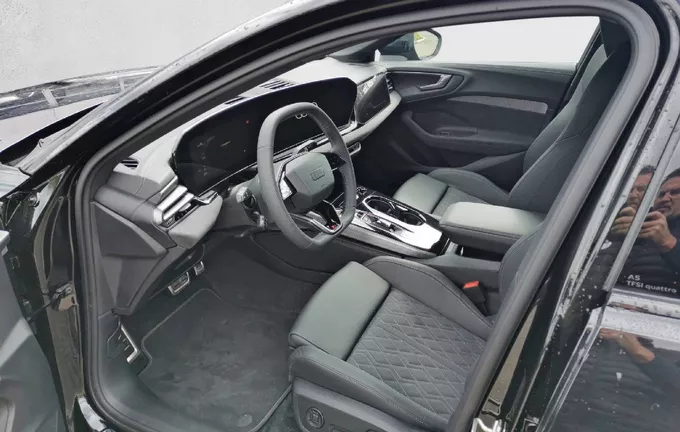 AUDI A5 TFSI 204 ch S tronic 7 Quattro S line photo 11 9550