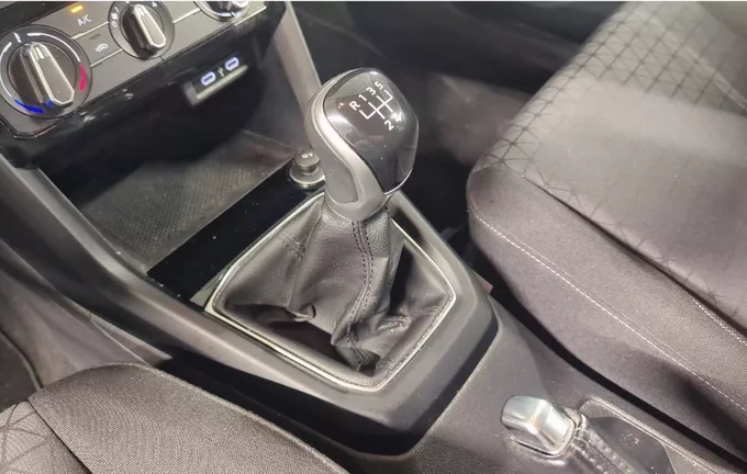 VOLKSWAGEN T-CROSS 1.0 TSI 95 Start/Stop BVM5 Life Tech photo 16 2123154