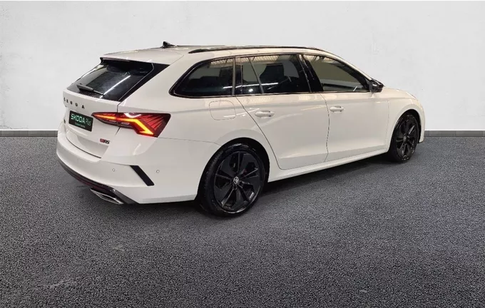 SKODA OCTAVIA Combi 2.0 TDI 200 ch DSG7 RS extérieur avant 2129340