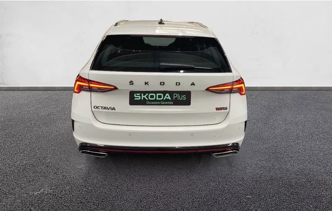 SKODA OCTAVIA Combi 2.0 TDI 200 ch DSG7 RS extérieur côté gauche 2129340