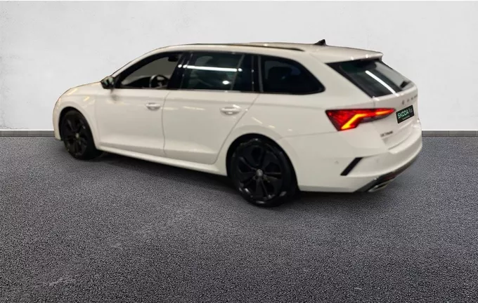 SKODA OCTAVIA Combi 2.0 TDI 200 ch DSG7 RS photo 11 2129340