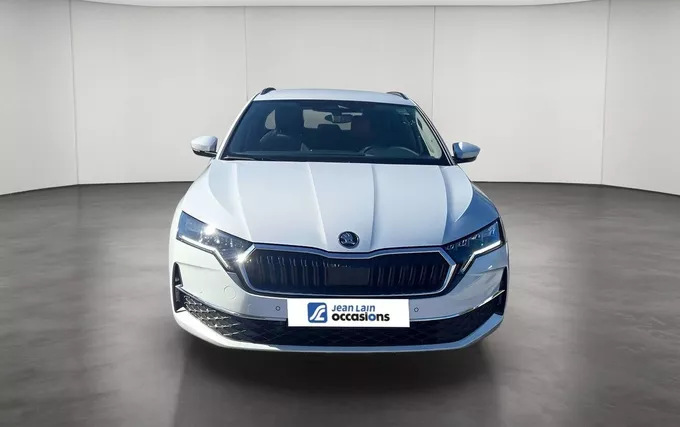 SKODA OCTAVIA Combi 2.0 TDI 150 ch SCR DSG7 Selection extérieur avant 2133442