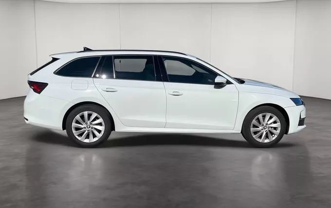 SKODA OCTAVIA Combi 2.0 TDI 150 ch SCR DSG7 Selection extérieur côté droit 2133442