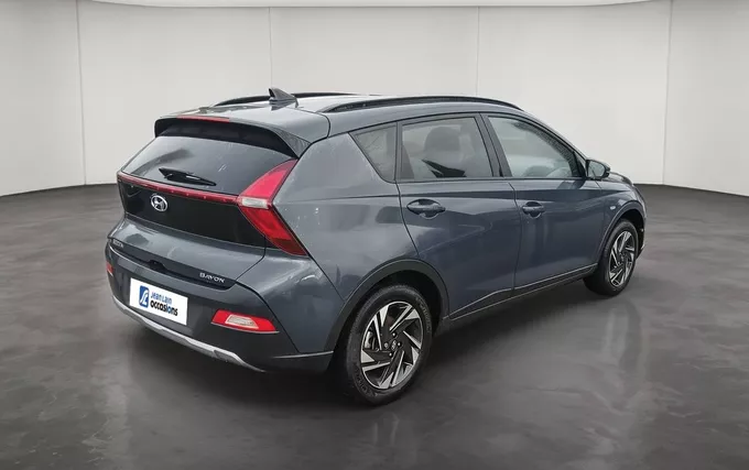 HYUNDAI BAYON 1.0 T-GDi 100 DCT-7 Hybrid 48V Intuitive extérieur trois quart arrière droit 14081