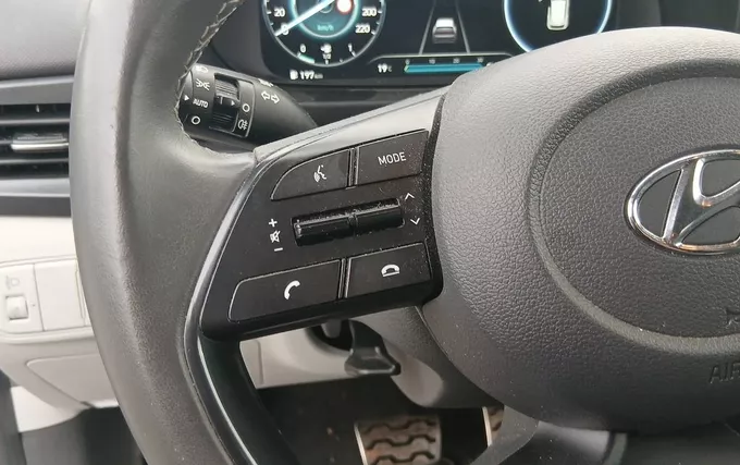 HYUNDAI BAYON 1.0 T-GDi 100 DCT-7 Hybrid 48V Intuitive photo 17 14081