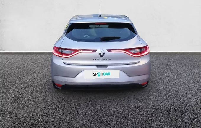 RENAULT MEGANE Mégane IV Berline Blue dCi 115 EDC Business extérieur trois quart arrière droit 944523