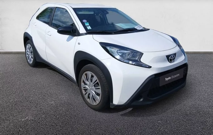 TOYOTA AYGO X 1.0 VVT-i 72 Dynamic extérieur trois quart avant droit 1103608