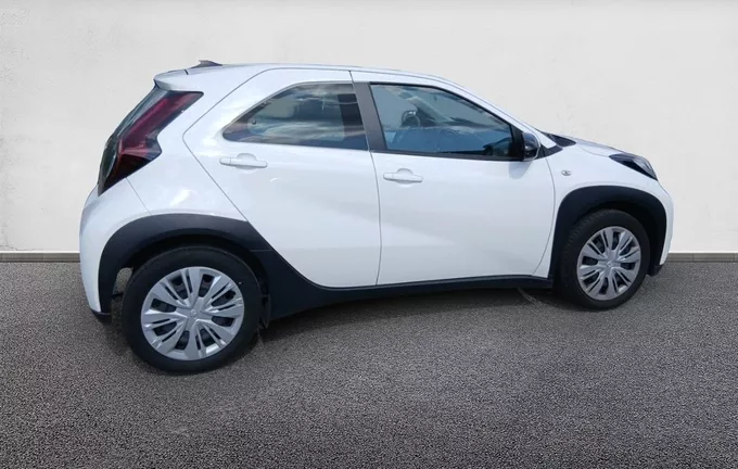 TOYOTA AYGO X 1.0 VVT-i 72 Dynamic extérieur côté droit 1103608