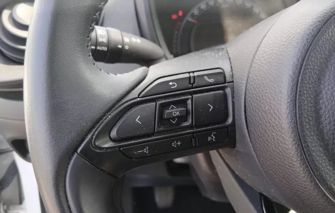TOYOTA AYGO X 1.0 VVT-i 72 Dynamic photo 12 1103608