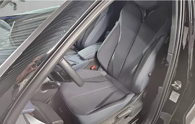 CUPRA TERRAMAR 1.5 eTSI Hybrid 150 ch DSG7 V extérieur trois quart arrière droit 2125935