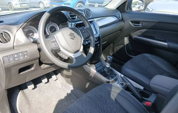 SUZUKI VITARA 1.4 Boosterjet Allgrip Hybrid Style photo 11 13970