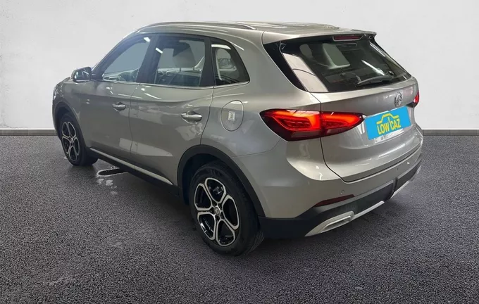 MG ZS 1.5 L Hybrid+ 197 ch Comfort extérieur trois quart arrière gauche 601170