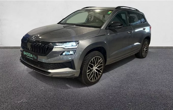 SKODA KAROQ 1.5 TSI 150 ch ACT DSG7 Sportline extérieur trois quart avant gauche 2130664