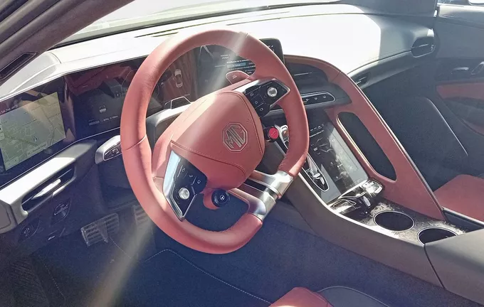 MG CYBERSTER 77kWh - 375 kW 4WD photo 11 5349