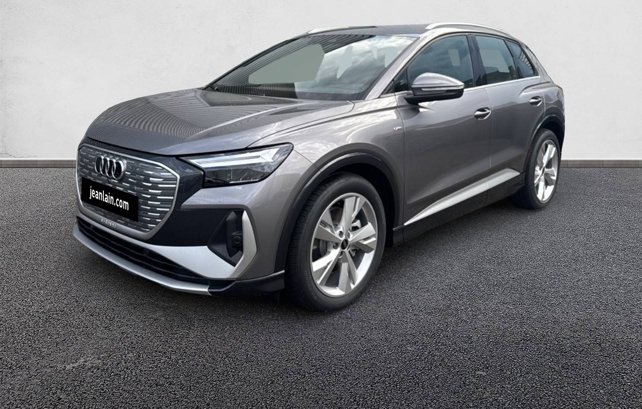 AUDI Q4 E-TRON