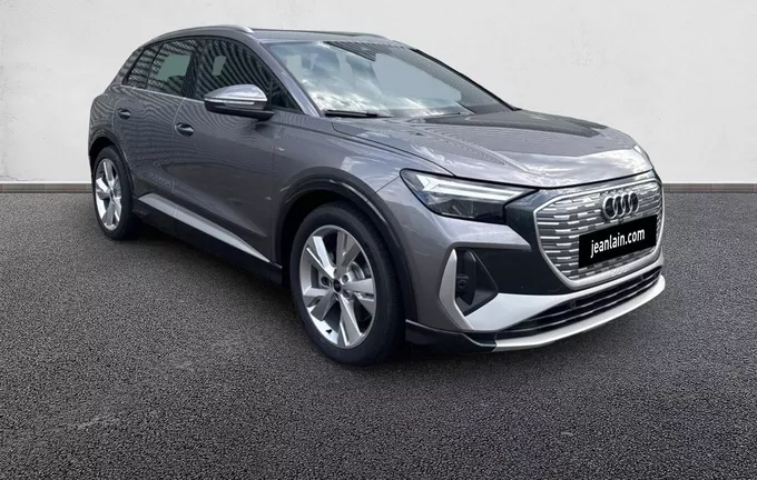 AUDI Q4 E-TRON 45 285 ch 82 kWh extérieur trois quart avant droit 4852