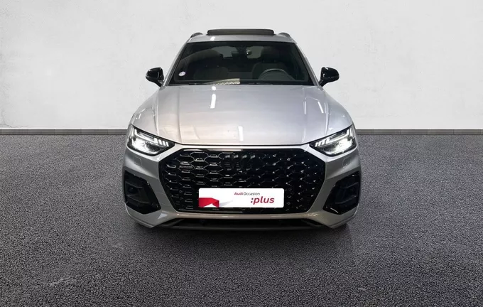 AUDI Q5 Sportback 55 TFSIe 367 S tronic 7 Quattro Black Edition extérieur avant 2129460