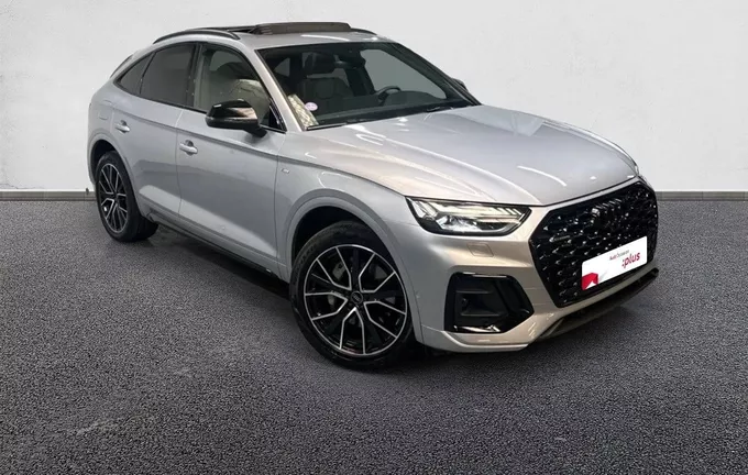AUDI Q5 Sportback 55 TFSIe 367 S tronic 7 Quattro Black Edition extérieur trois quart avant droit 2129460