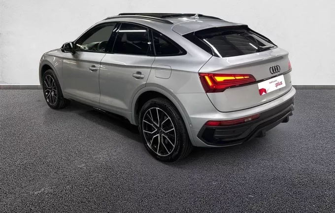 AUDI Q5 Sportback 55 TFSIe 367 S tronic 7 Quattro Black Edition extérieur trois quart arrière gauche 2129460