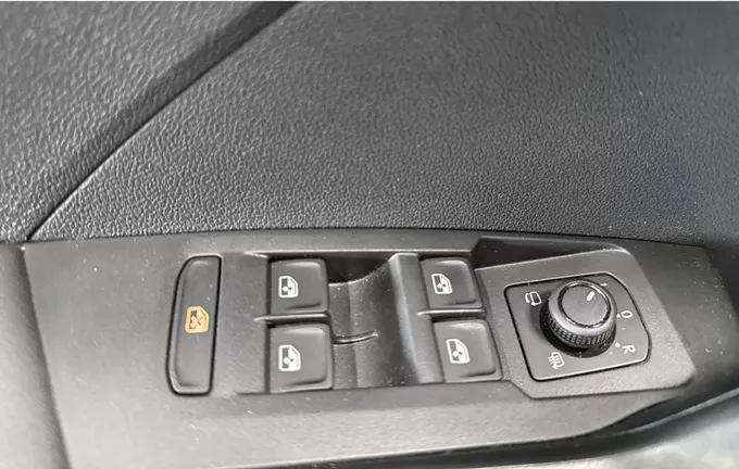 VOLKSWAGEN T-CROSS 1.0 TSI 116 Start/Stop DSG7 VW Edition photo 14 2130089