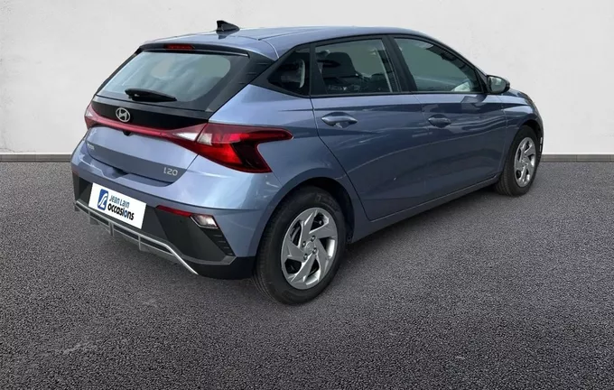HYUNDAI I20 1.2 79 Initia extérieur trois quart arrière droit 13352