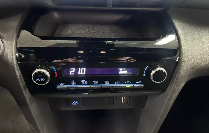 TOYOTA YARIS CROSS Hybride 116h AWD-i Design photo 14 1103506