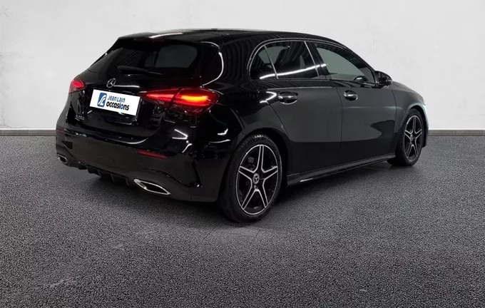 MERCEDES CLASSE A 200 AMG Line extérieur trois quart arrière droit 2127816