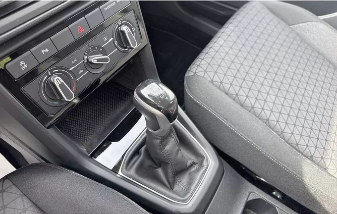 VOLKSWAGEN T-CROSS 1.0 TSI 110 Start/Stop DSG7 Life Tech photo 16 2127227